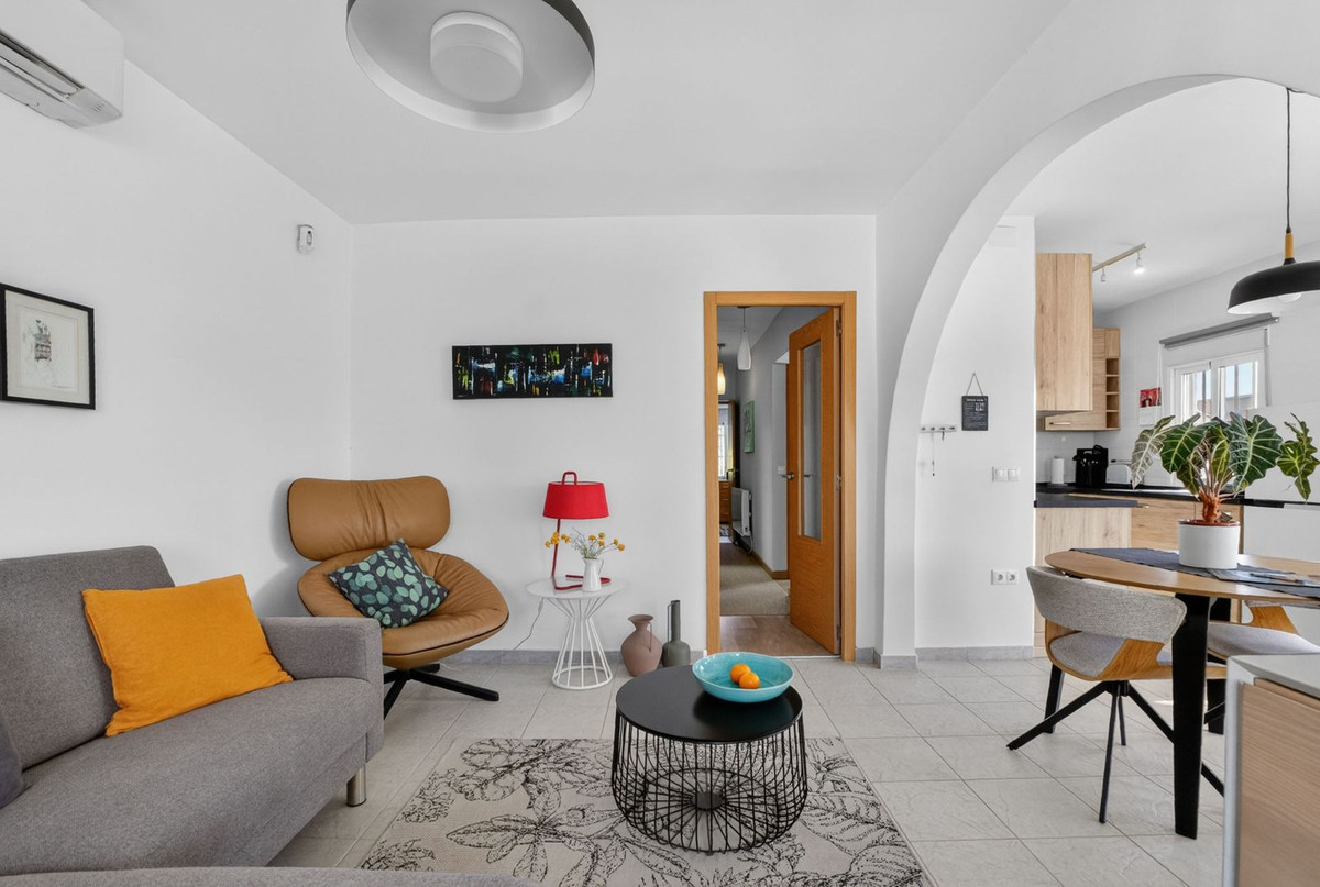 Se vende Pareada de 3 dormitorios en Costa Blanca, Alicante, España
