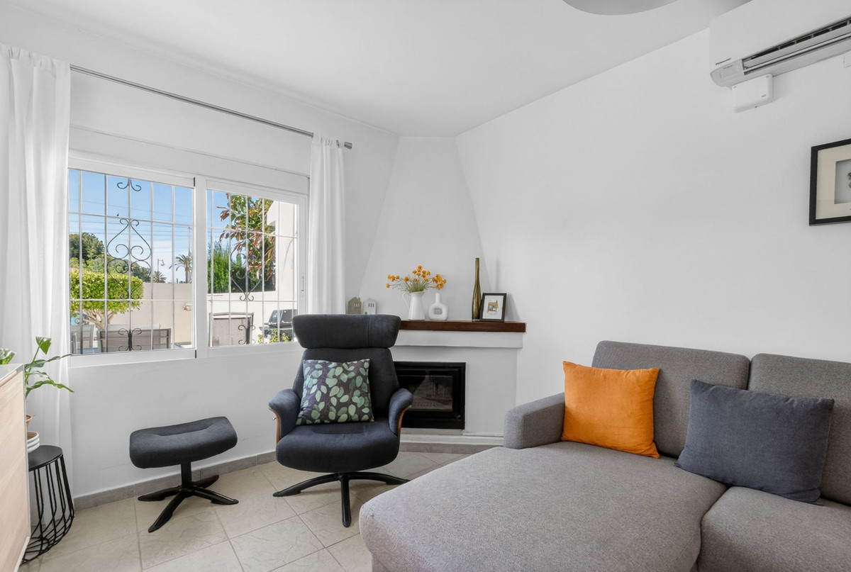 Se vende Pareada de 3 dormitorios en Costa Blanca, Alicante, España