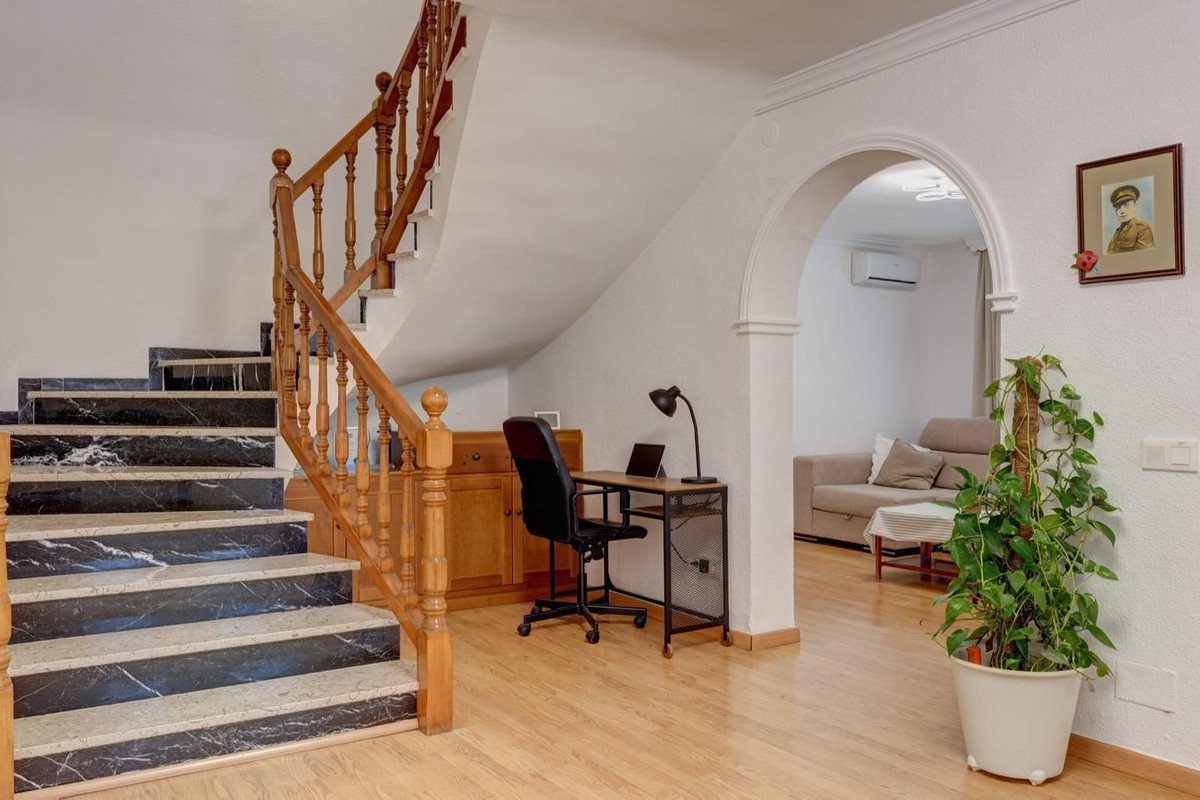 3 Bed Townhouse for sale in Los Pacos Costa Del Sol, Málaga, Spain