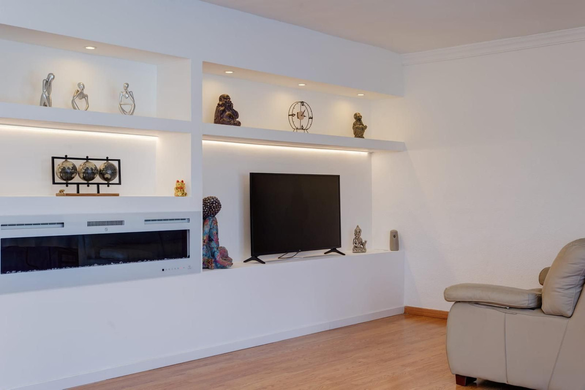 3 Bed Townhouse for sale in Los Pacos Costa Del Sol, Málaga, Spain