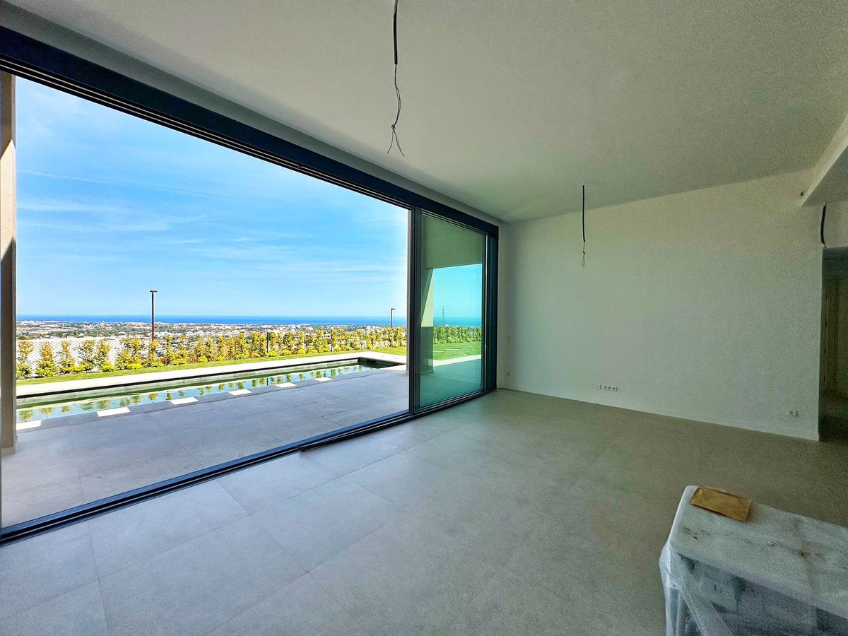 3 Bed Townhouse for sale in Benahavís Costa Del Sol, Málaga, Spain