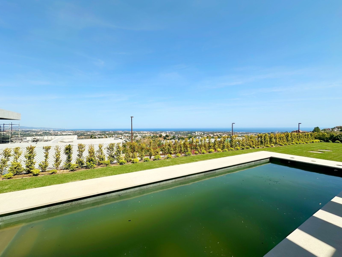 3 Bed Townhouse for sale in Benahavís Costa Del Sol, Málaga, Spain