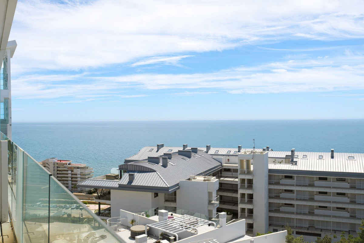 2 Bed Apartment for sale in Fuengirola Costa Del Sol, Málaga, Spain