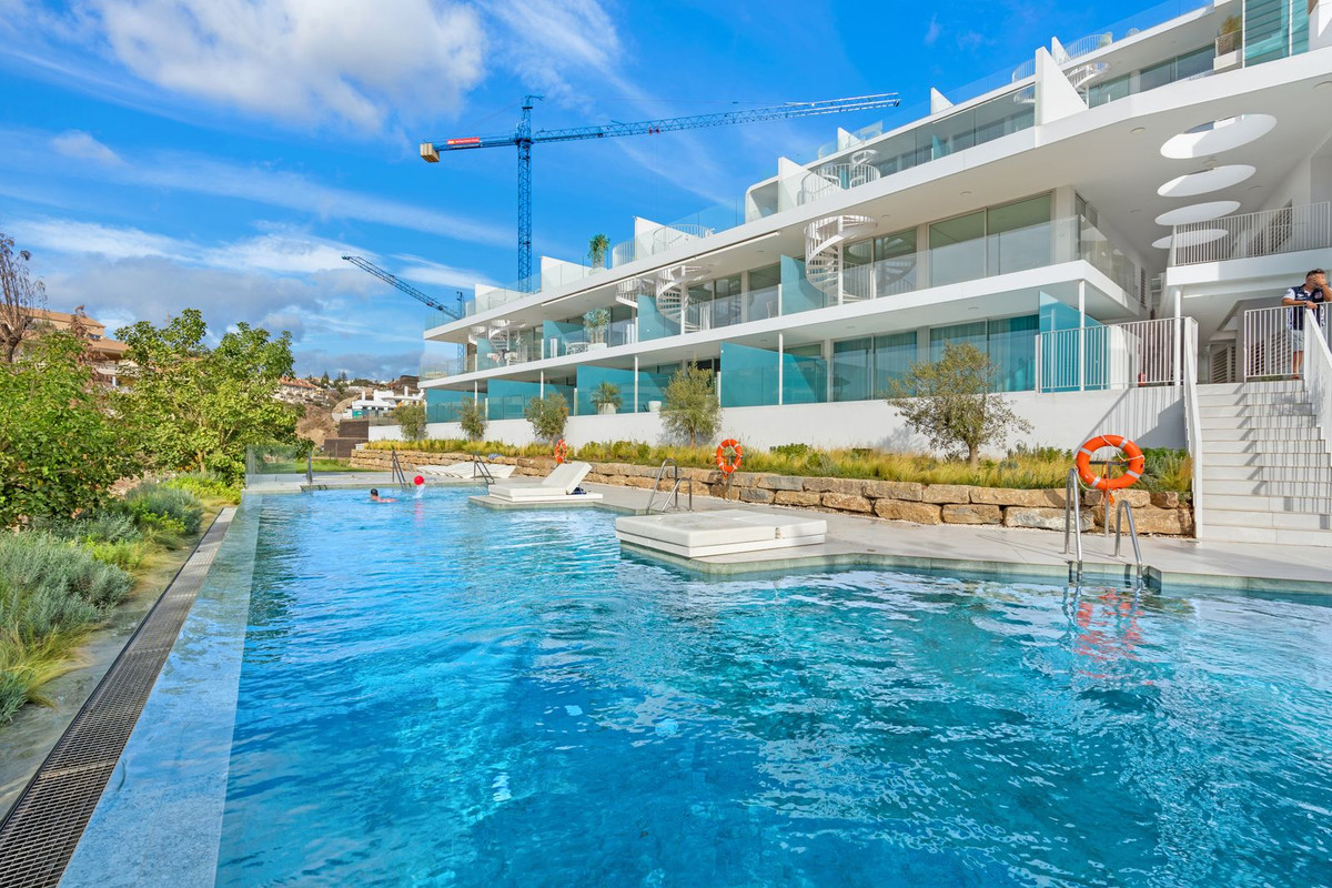2 Bed Apartment for sale in Fuengirola Costa Del Sol, Málaga, Spain