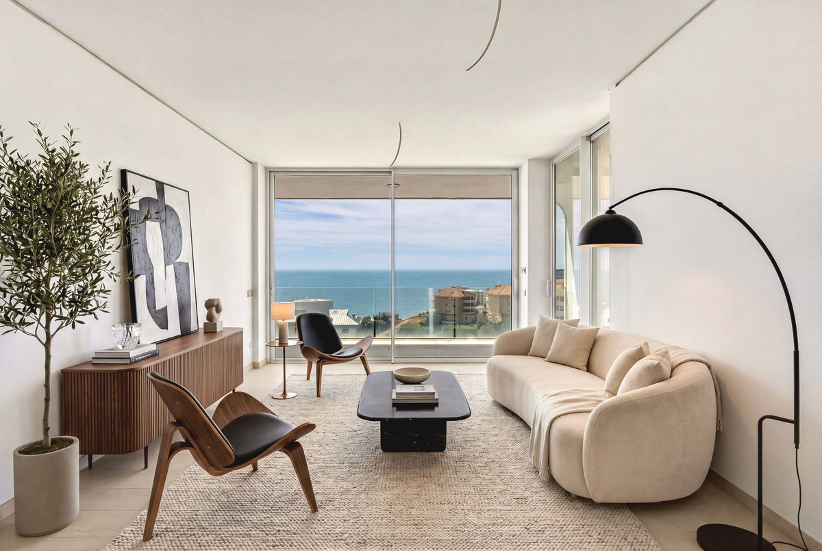 2 Bed Apartment for sale in Fuengirola Costa Del Sol, Málaga, Spain