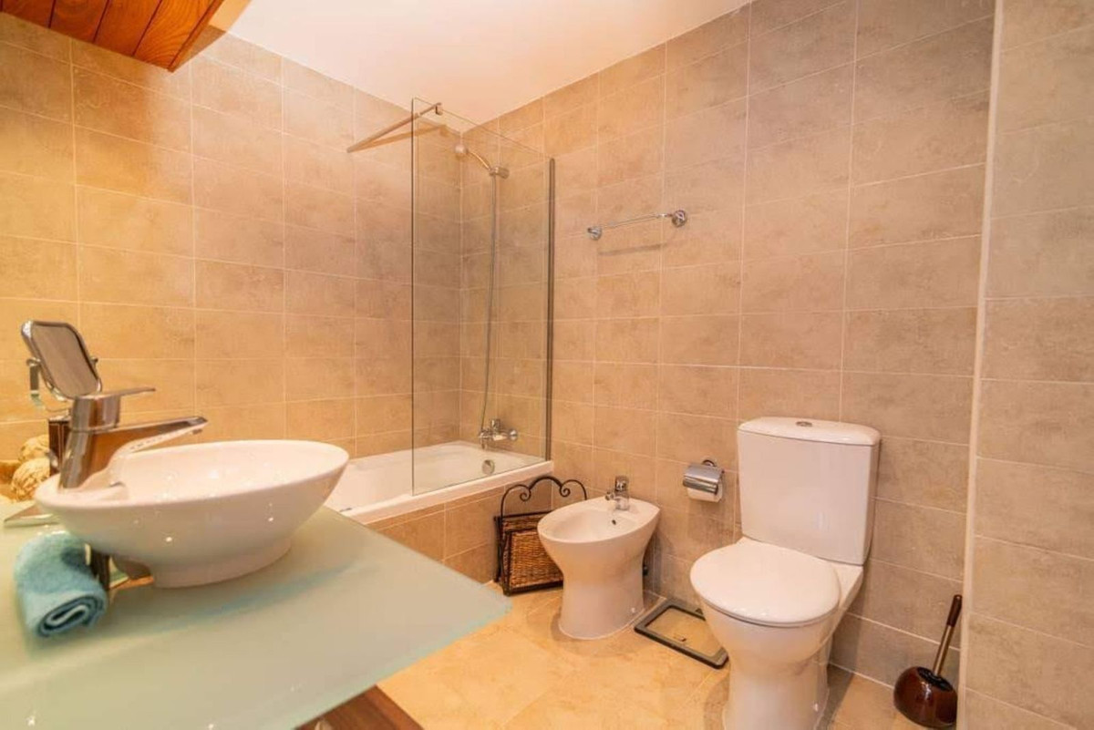 3 Bed Apartment for sale in Higueron Costa Del Sol, Málaga, Spain