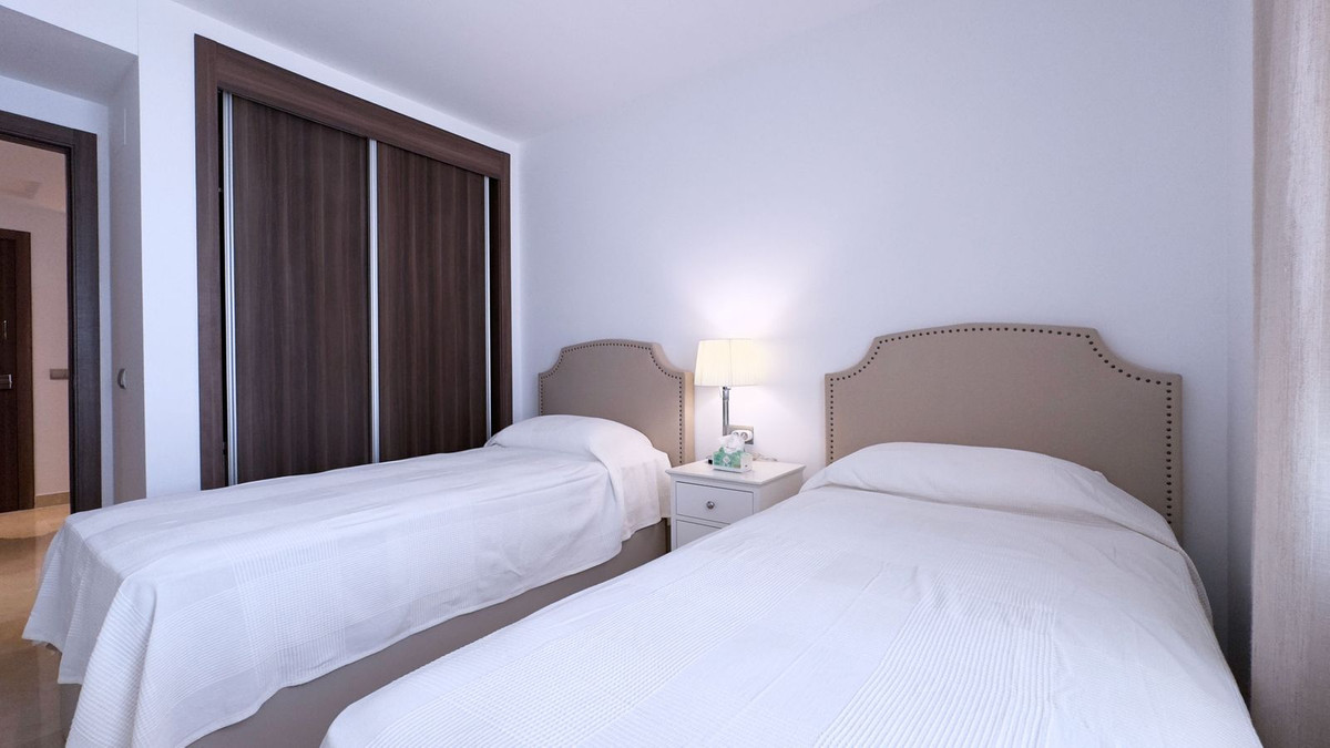 3 Bed Apartment for sale in Marbella Costa Del Sol, Málaga, Spain