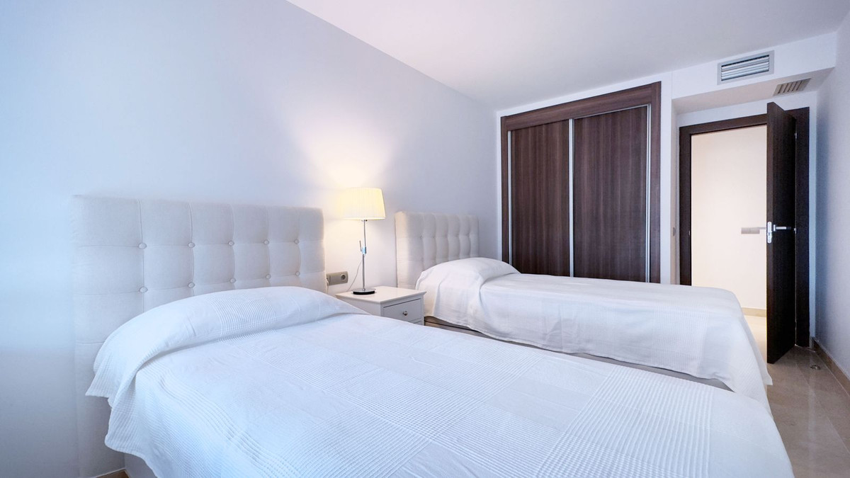 3 Bed Apartment for sale in Marbella Costa Del Sol, Málaga, Spain
