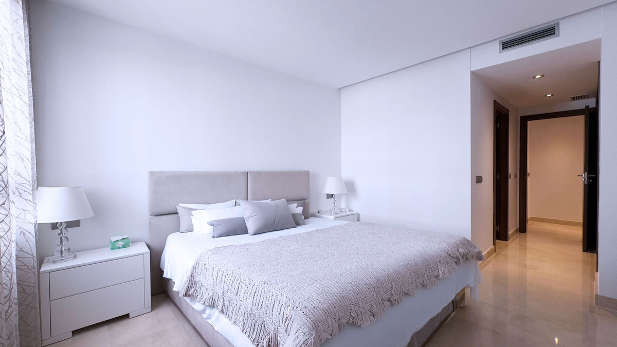 3 Bed Apartment for sale in Marbella Costa Del Sol, Málaga, Spain