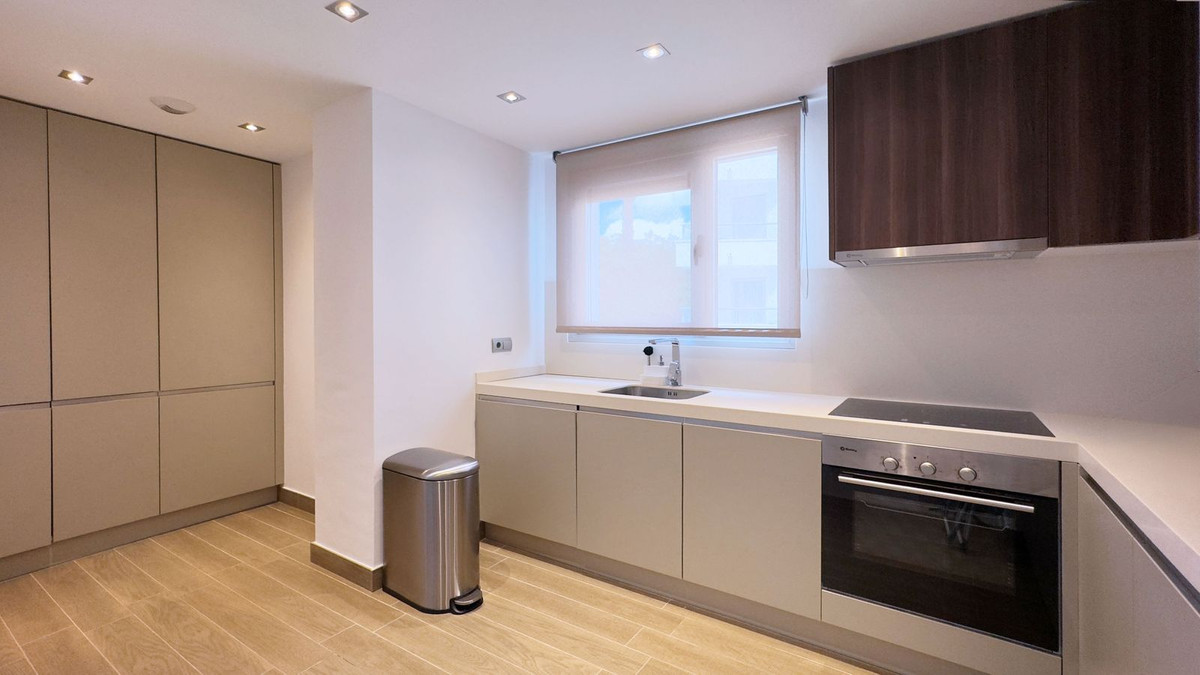 3 Bed Apartment for sale in Marbella Costa Del Sol, Málaga, Spain