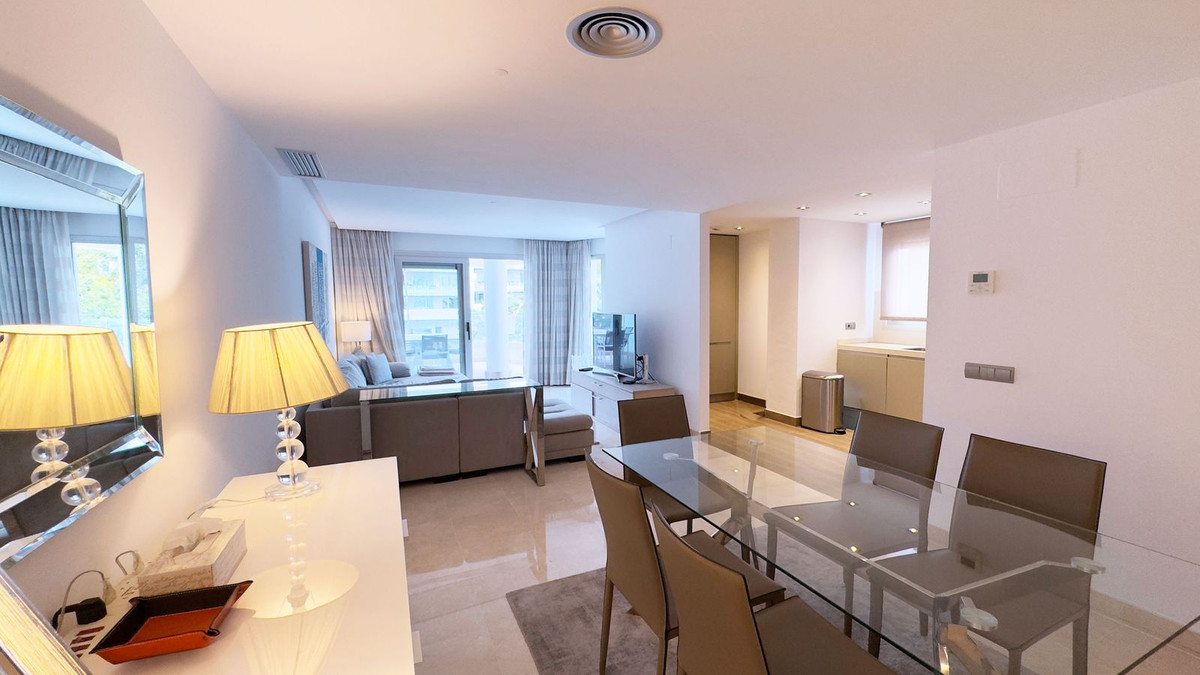 3 Bed Apartment for sale in Marbella Costa Del Sol, Málaga, Spain