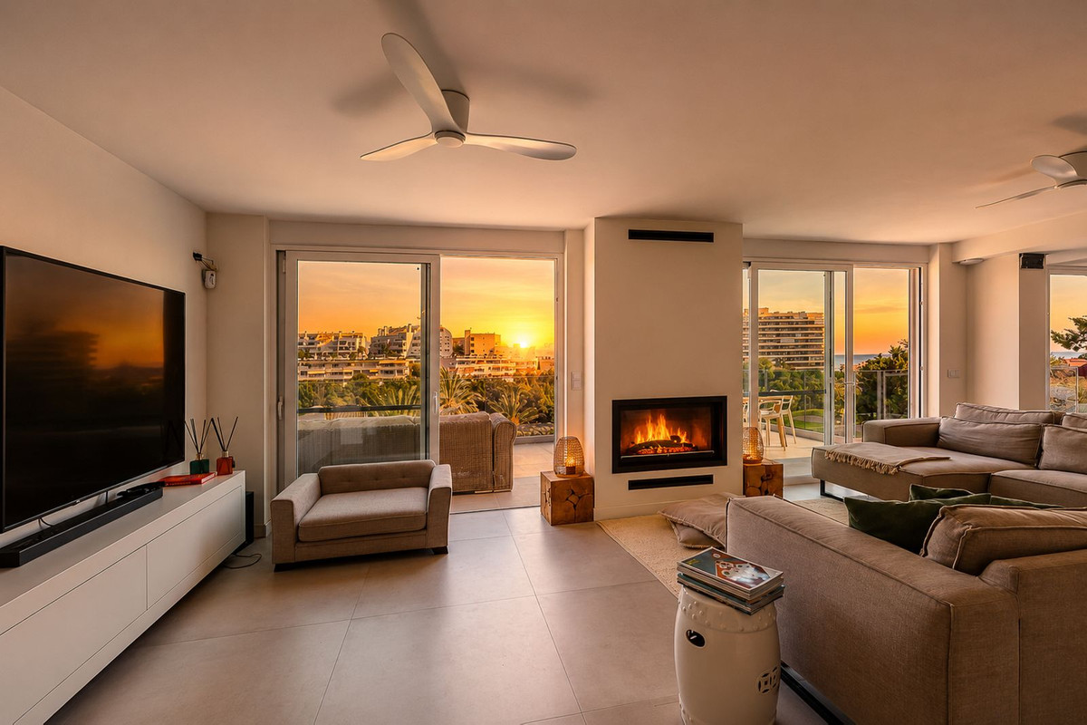 5 Bed Townhouse for sale in Torrequebrada Costa Del Sol, Málaga, Spain