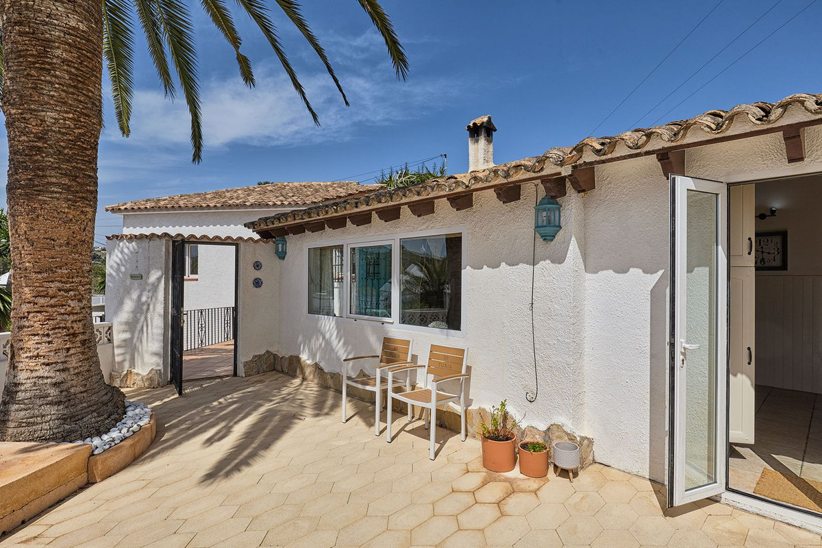 2 Bed Townhouse for sale in Moraira Costa Blanca, Alicante, Spain