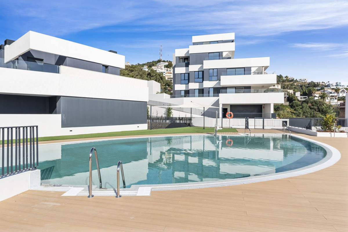 2 Bed Apartment for sale in Altos De Los Monteros Costa Del Sol, Málaga, Spain