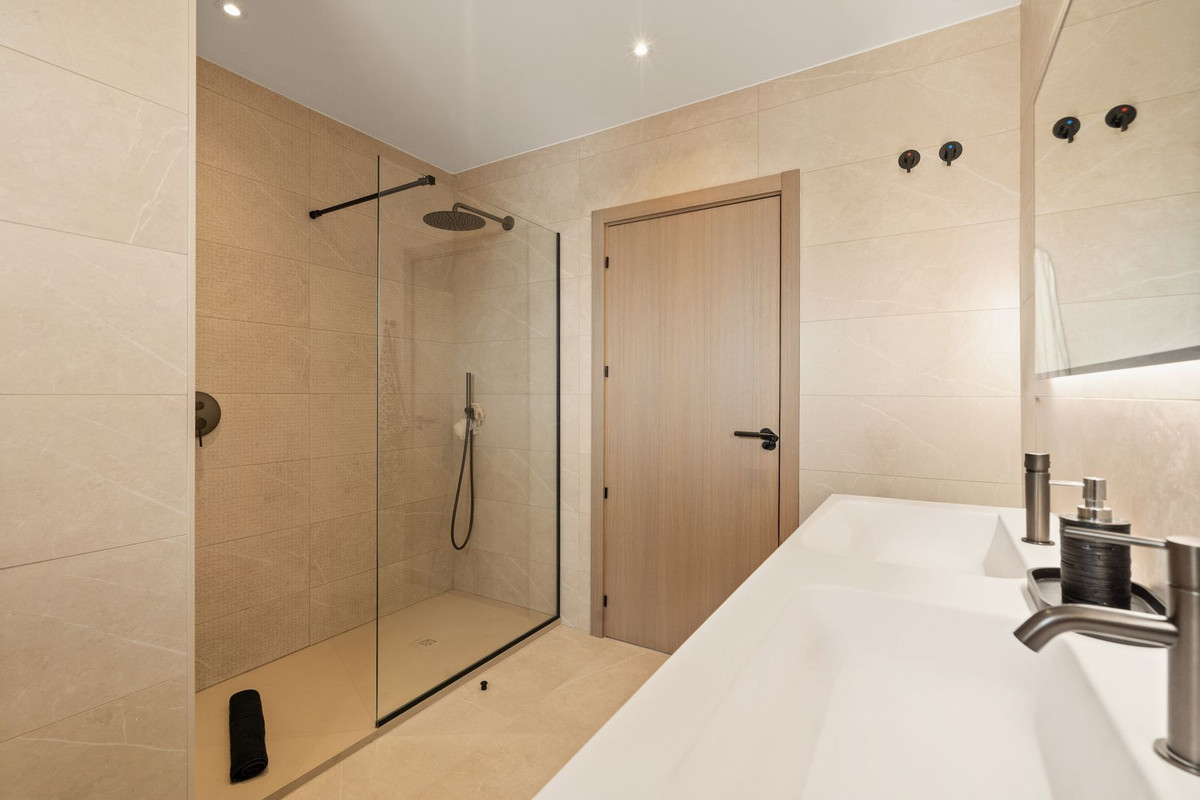 Se vende Adosada de 3 dormitorios en Costa Del Sol, Málaga, España