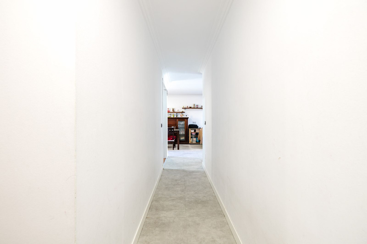 Se vende Apartamento Planta Media de 3 dormitorios en Costa Del Sol, Málaga, España
