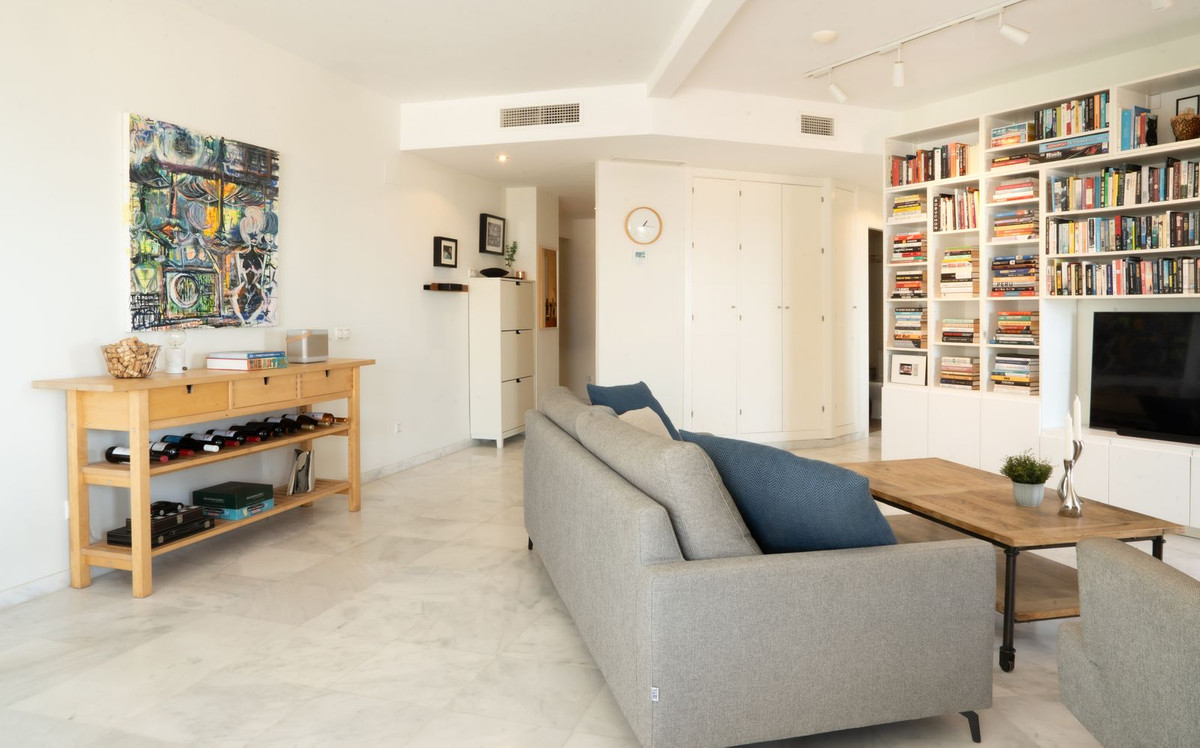 2 Bed Apartment for sale in Estepona Costa Del Sol, Málaga, Spain