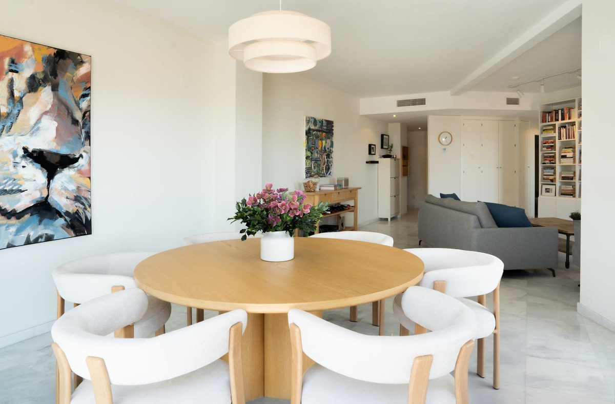 2 Bed Apartment for sale in Estepona Costa Del Sol, Málaga, Spain