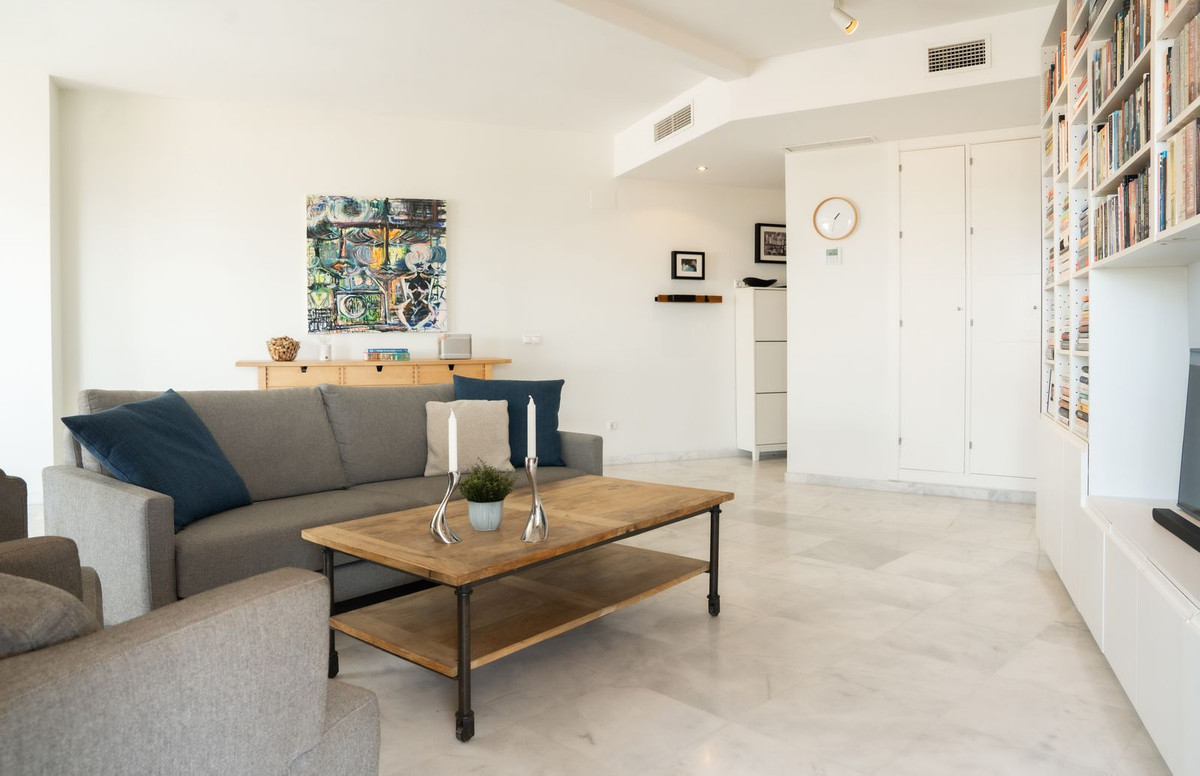 2 Bed Apartment for sale in Estepona Costa Del Sol, Málaga, Spain