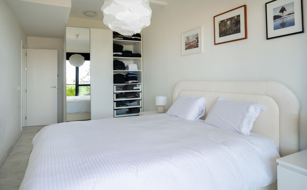 2 Bed Apartment for sale in Estepona Costa Del Sol, Málaga, Spain