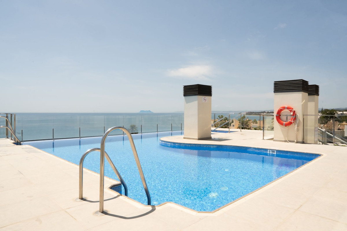 2 Bed Apartment for sale in Estepona Costa Del Sol, Málaga, Spain