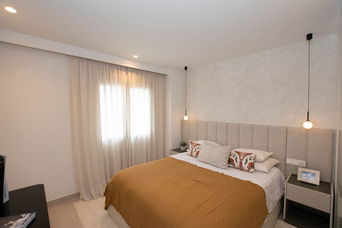 3 Bed Apartment for sale in Puerto Banús Costa Del Sol, Málaga, Spain