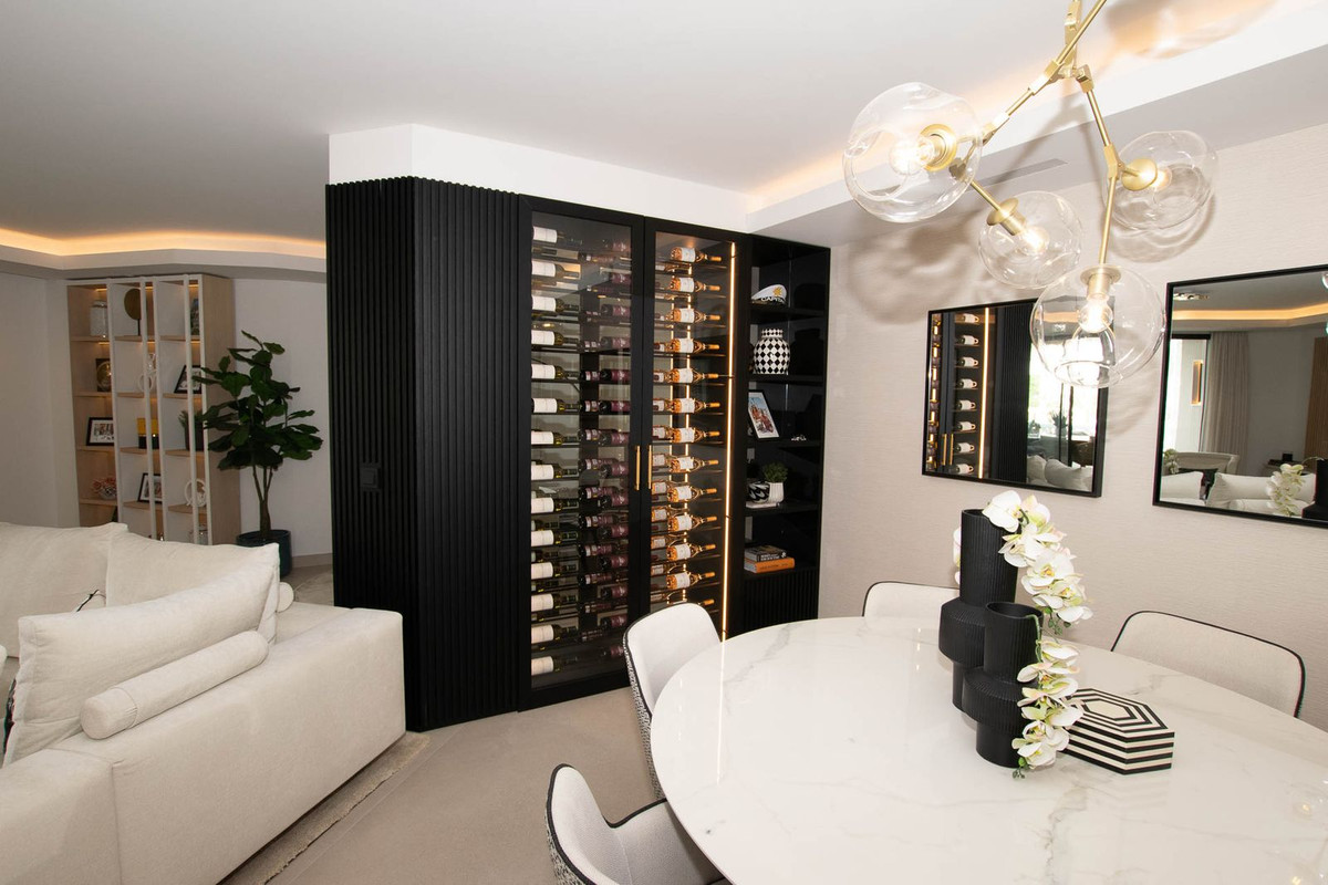 3 Bed Apartment for sale in Puerto Banús Costa Del Sol, Málaga, Spain