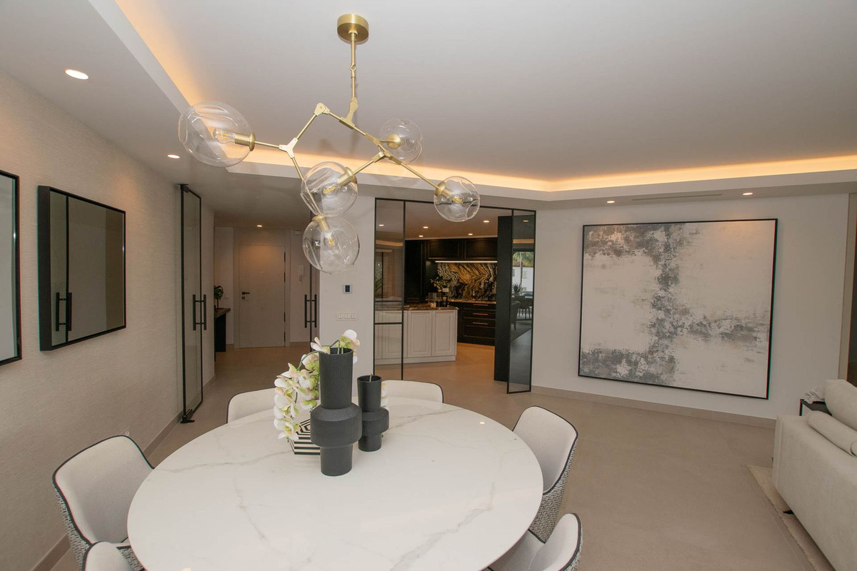 3 Bed Apartment for sale in Puerto Banús Costa Del Sol, Málaga, Spain