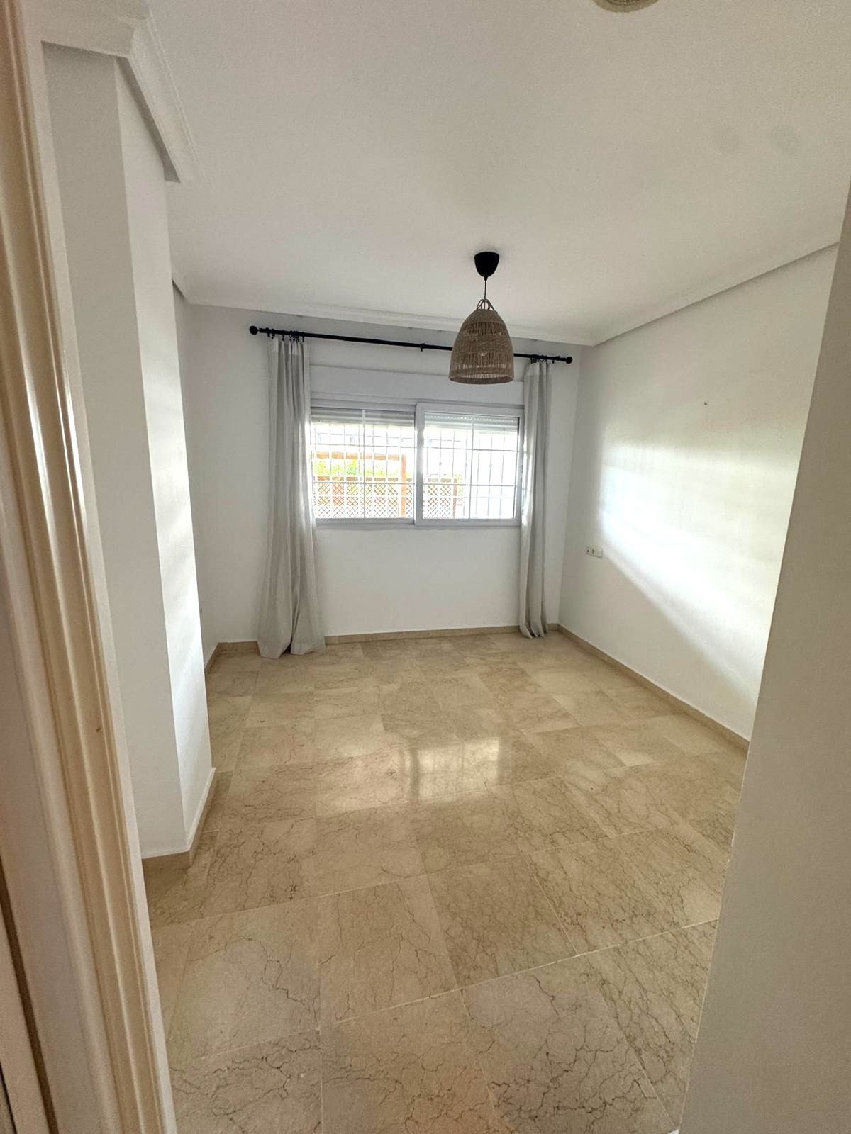 2 Bed Apartment for sale in The Golden Mile Costa Del Sol, Málaga, Spain
