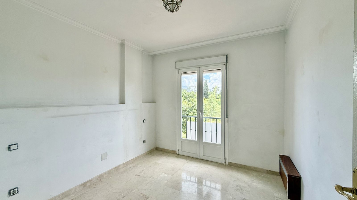 4 Bed Townhouse for sale in Puerto Banús Costa Del Sol, Málaga, Spain