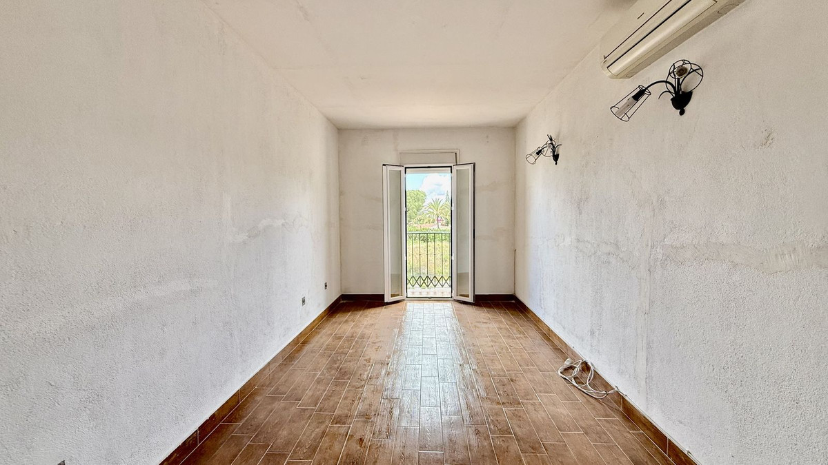 4 Bed Townhouse for sale in Puerto Banús Costa Del Sol, Málaga, Spain