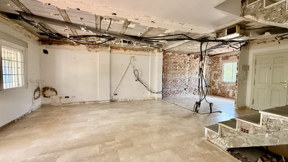 4 Bed Townhouse for sale in Puerto Banús Costa Del Sol, Málaga, Spain