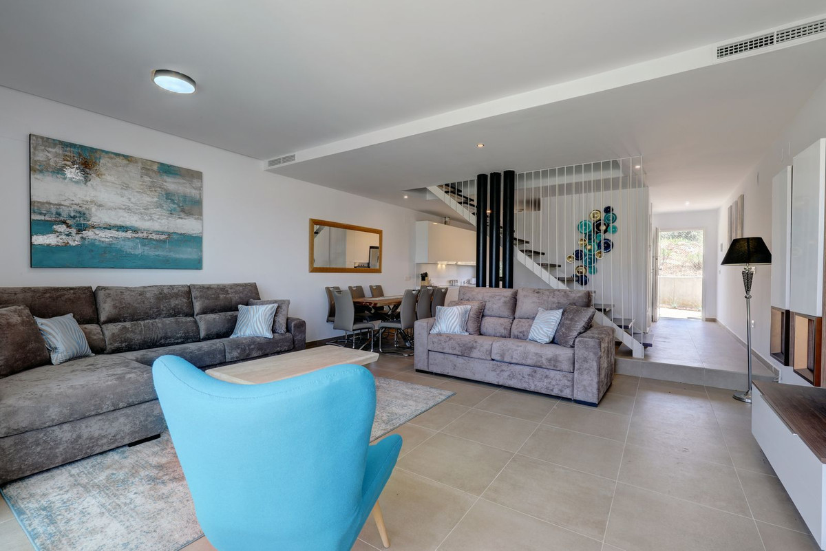 Se vende Adosada de 4 dormitorios en Costa Del Sol, Málaga, España