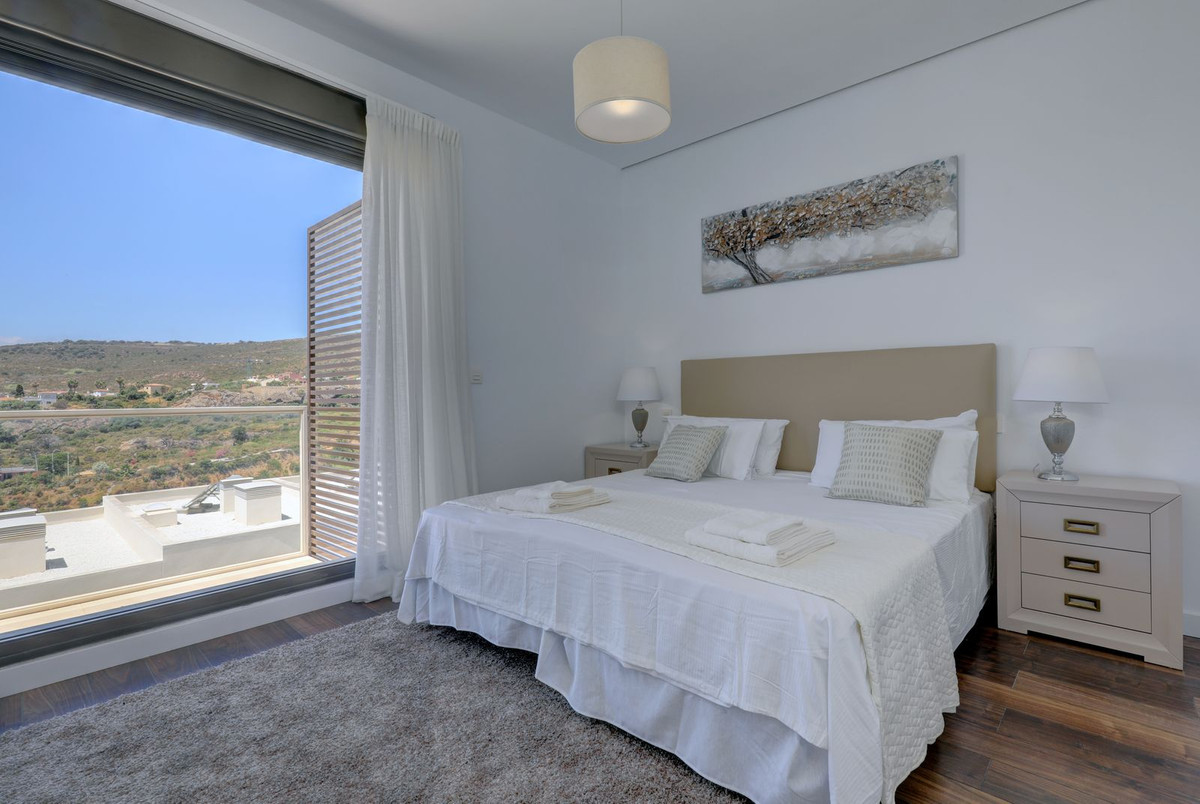Se vende Adosada de 4 dormitorios en Costa Del Sol, Málaga, España