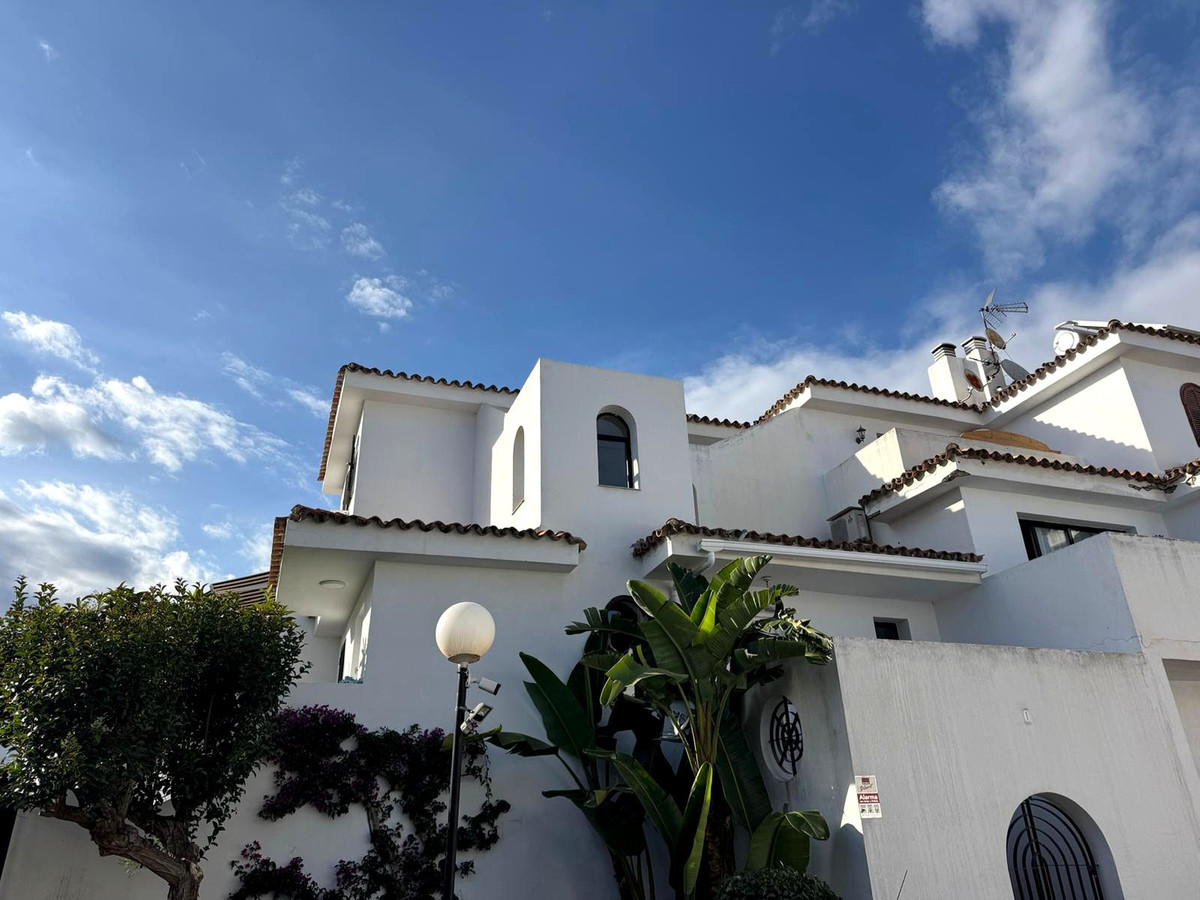 Se vende Adosada de 3 dormitorios en Costa Del Sol, Málaga, España