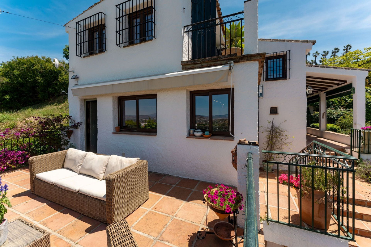 3 Bed Townhouse for sale in Alhaurín El Grande Costa Del Sol, Málaga, Spain