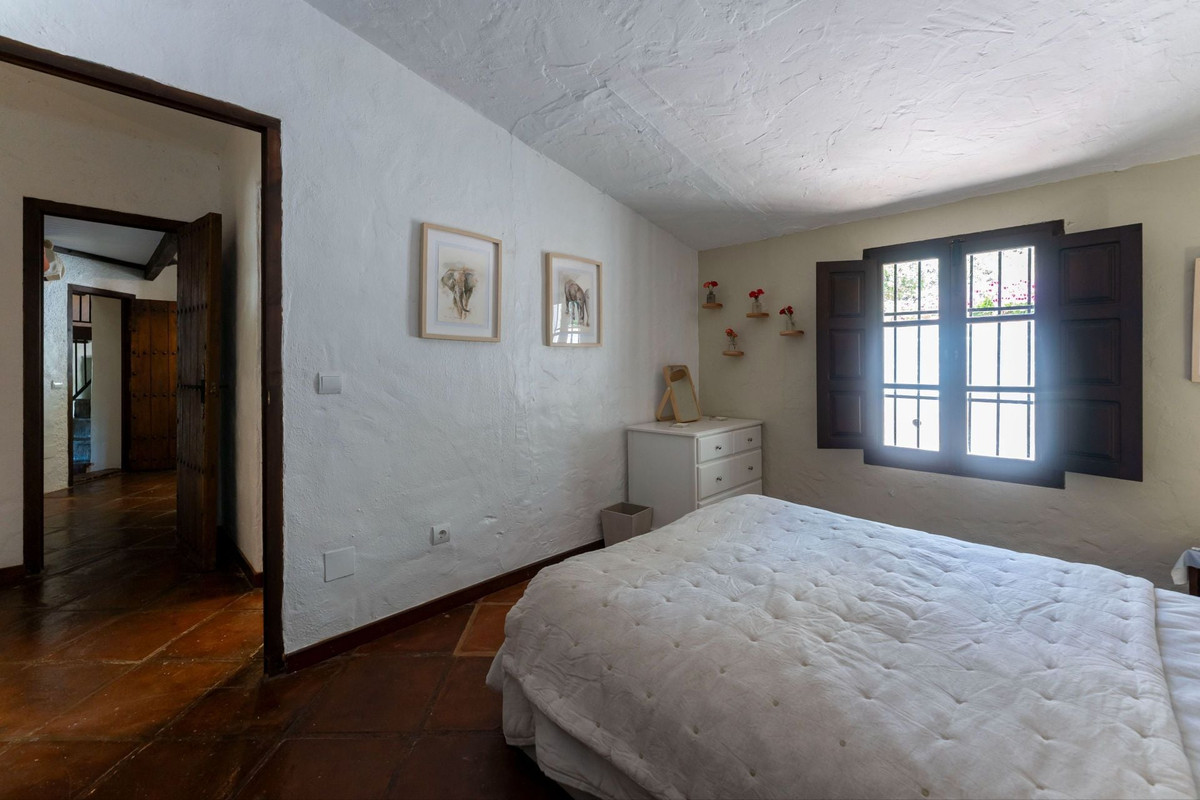 3 Bed Townhouse for sale in Alhaurín El Grande Costa Del Sol, Málaga, Spain
