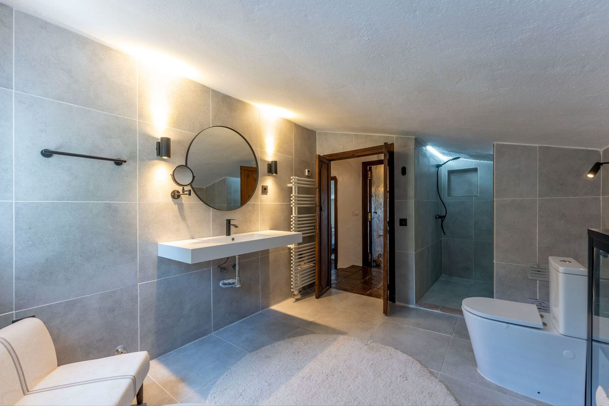 3 Bed Townhouse for sale in Alhaurín El Grande Costa Del Sol, Málaga, Spain