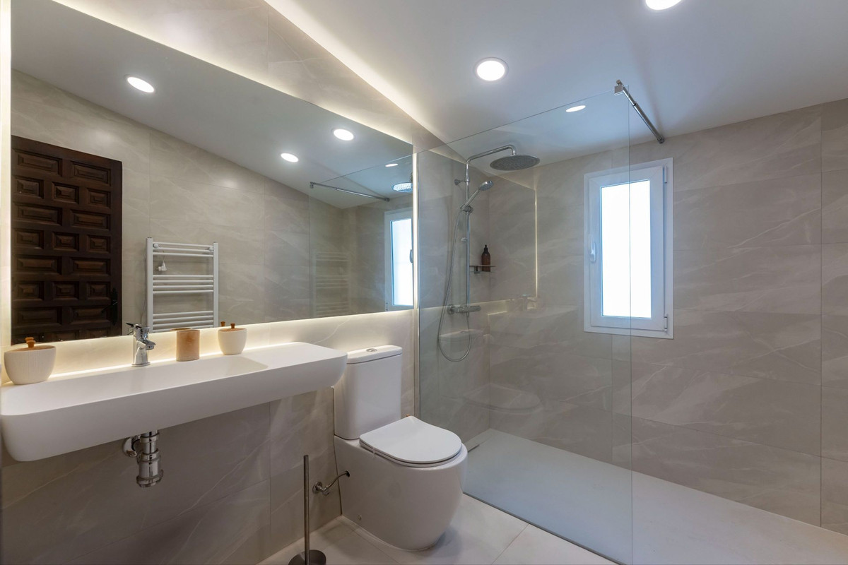 3 Bed Townhouse for sale in Alhaurín El Grande Costa Del Sol, Málaga, Spain