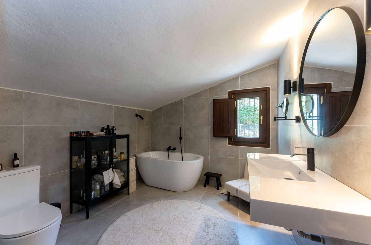3 Bed Townhouse for sale in Alhaurín El Grande Costa Del Sol, Málaga, Spain