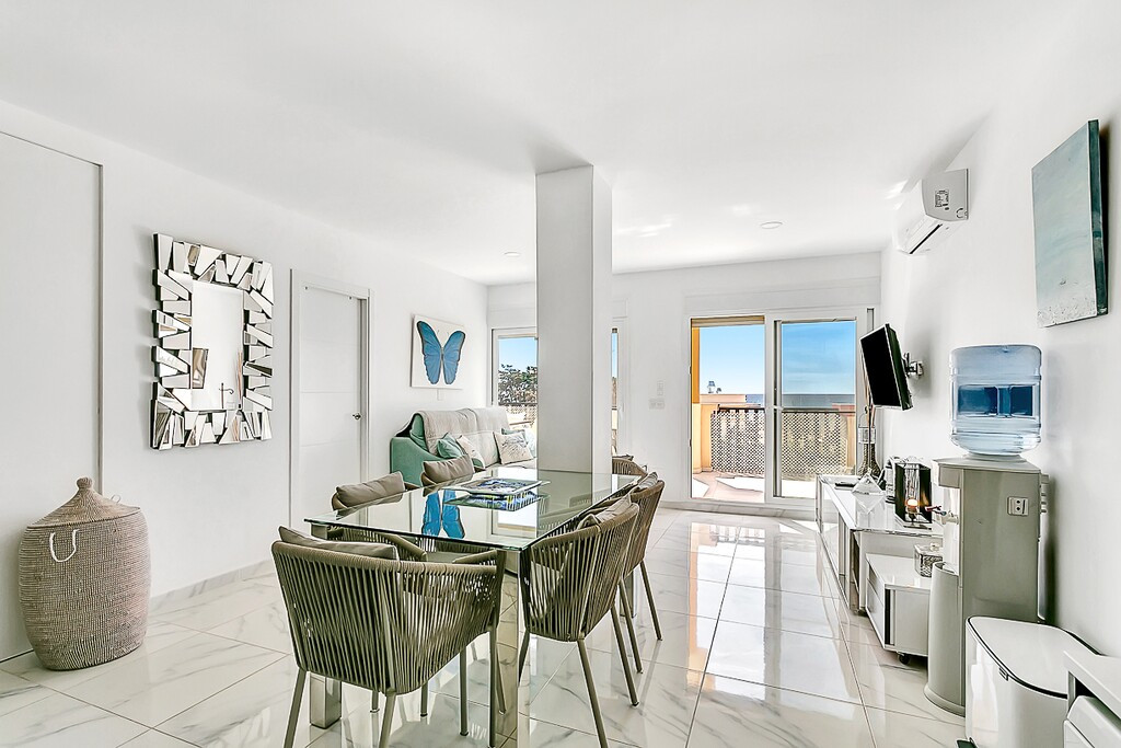 2 Bed Apartment for sale in Marbella Costa Del Sol, Málaga, Spain