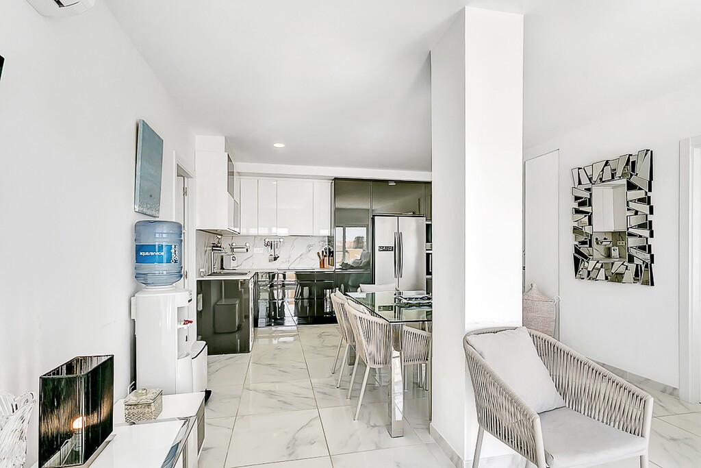 2 Bed Apartment for sale in Marbella Costa Del Sol, Málaga, Spain