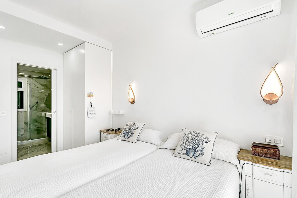 2 Bed Apartment for sale in Marbella Costa Del Sol, Málaga, Spain
