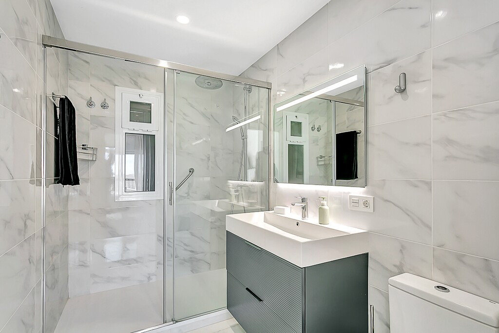 2 Bed Apartment for sale in Marbella Costa Del Sol, Málaga, Spain