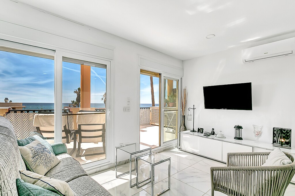 2 Bed Apartment for sale in Marbella Costa Del Sol, Málaga, Spain