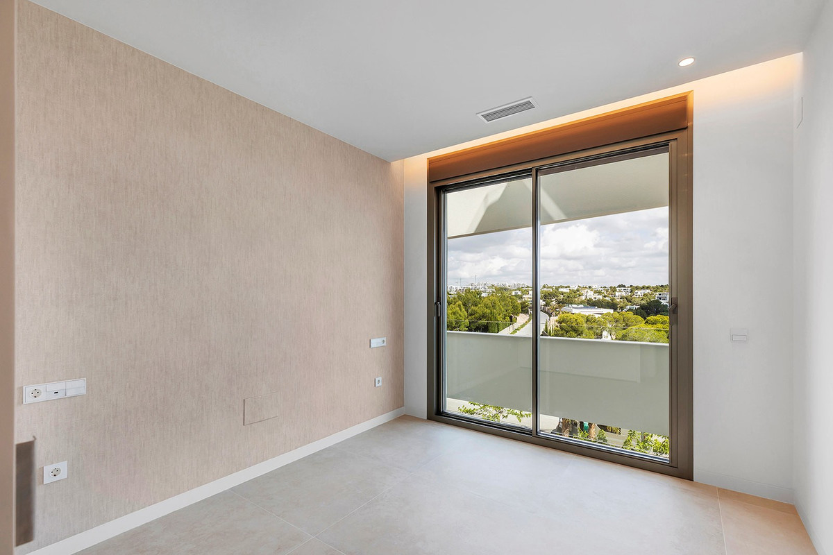 3 Bed Apartment for sale in Las Colinas Golf Costa Blanca, Alicante, Spain
