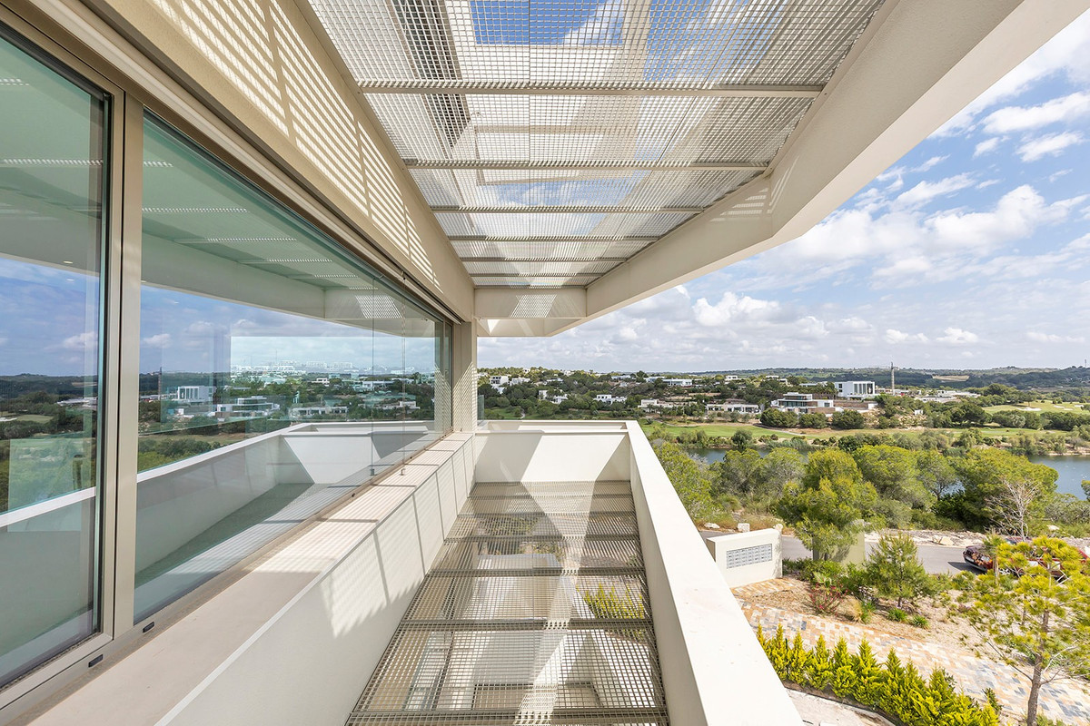 3 Bed Apartment for sale in Las Colinas Golf Costa Blanca, Alicante, Spain