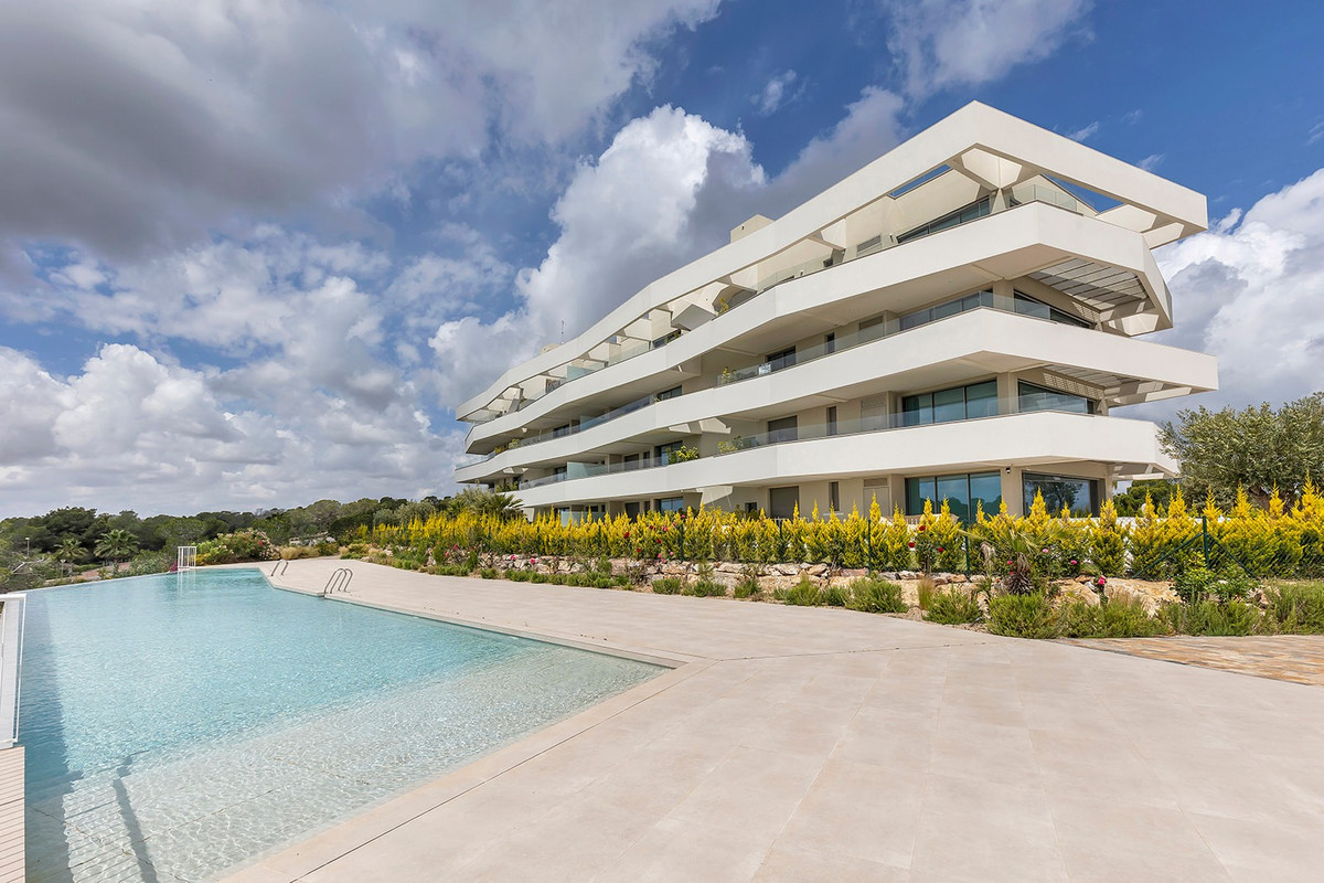 3 Bed Apartment for sale in Las Colinas Golf Costa Blanca, Alicante, Spain