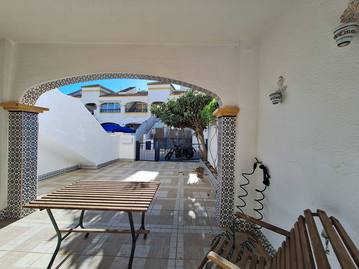 2 Bed Apartment for sale in Gran Alacant Costa Blanca, Alicante, Spain