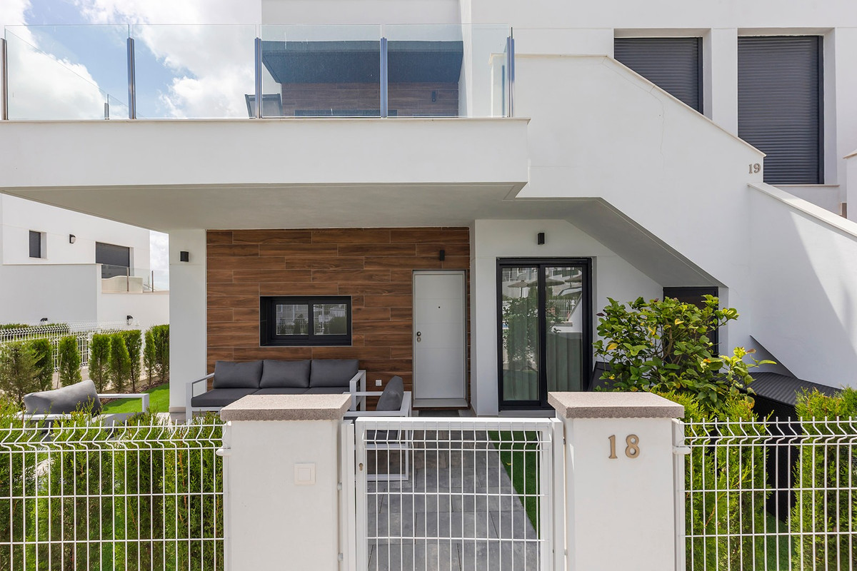 Se vende Apartamento Planta Baja de 2 dormitorios en Costa Blanca, Alicante, España